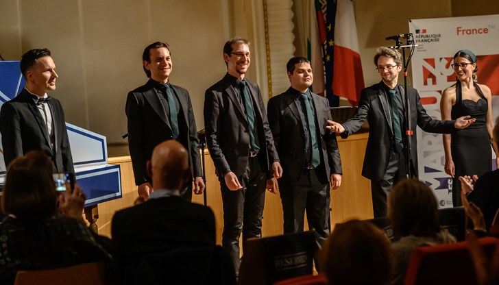 Вокален ансамбъл Cantanti DAI MONTI VERDI ще представи шансони и мадригали от 16-и век на сцената на Доходното здание