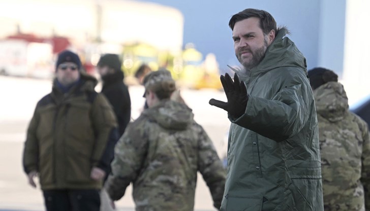 Вицепрезидентът кацна в американската военна база на фона на нови искания на Тръмп за контрол над полуавтономната територия Вицепрезидентът кацна в американската военна база на фона на нови искания на Тръмп за контрол над полуавтономната територия