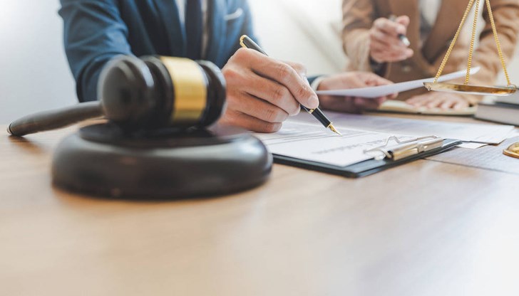 Искат постоянен арест за мъж, извършил домашно насилие в Ямбол Искат постоянен арест за мъж, извършил домашно насилие в Ямбол