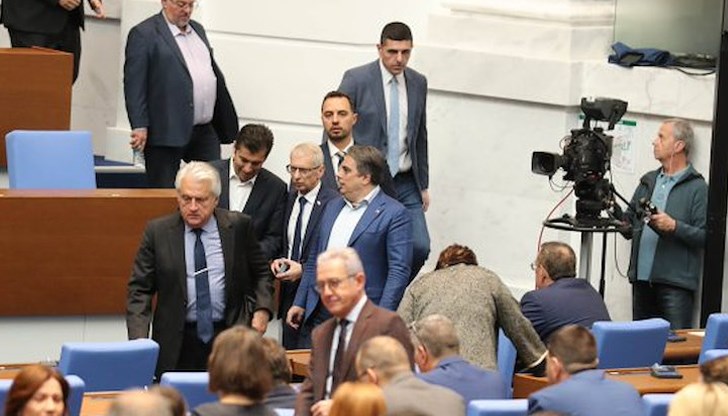 Кирил Петков: ГЕРБ е машина за фалшиви новини