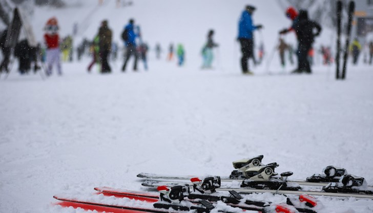 Положителните температури влошават условията за зимни спортове