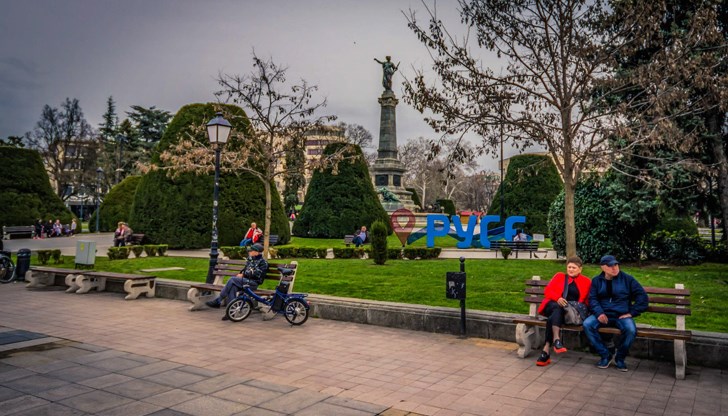 Основната причина за увеличеното търсене на кадри е приближаването на туристическия сезон