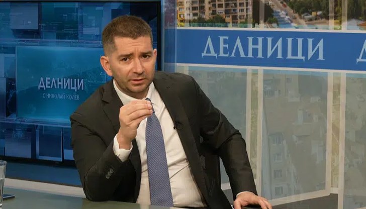 Политологът критикува позицията на България спрямо конфликта в Украйна и призовава за по-интелигентен подход