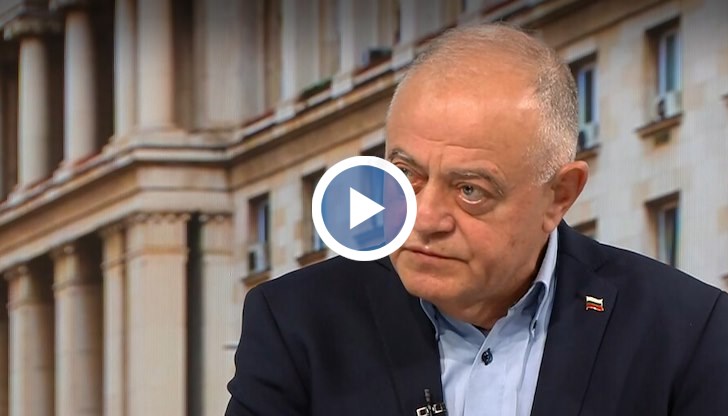 Атанасов: Българските русофили зачервиха гребена след промяната в Белия дом