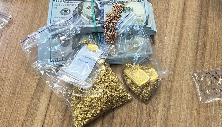 Жената е укрила ценностите в бельото и багажа си при опит да напусне страната с автобус за Турция