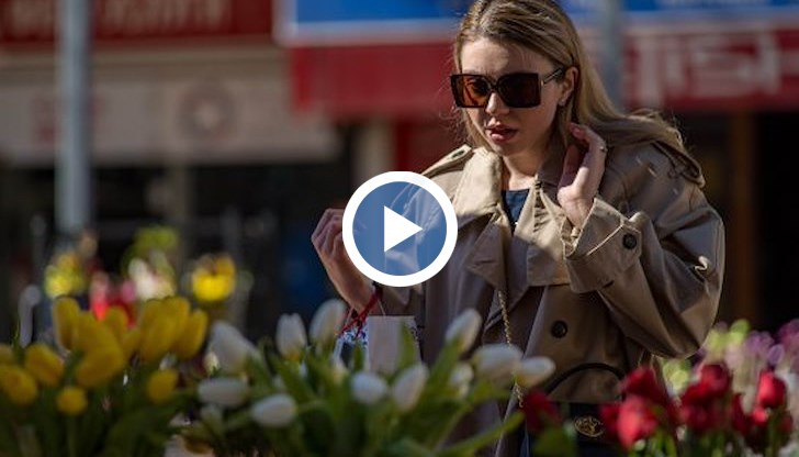 Цените на вносните цветя шокират пазаруващите за деня на жената