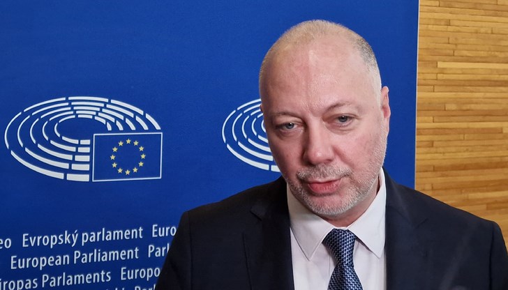 САЩ трябва да останат във всички формати за сигурност, без САЩ Европа е слаба САЩ трябва да останат във всички формати за сигурност, без САЩ Европа е слаба