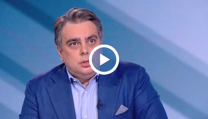 Василев: Парите, дадени през държавните предприятия, просто потъват