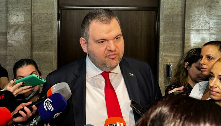 Скандални изявления на лидера на ДПС - Ново начало в кулоарите на парламента