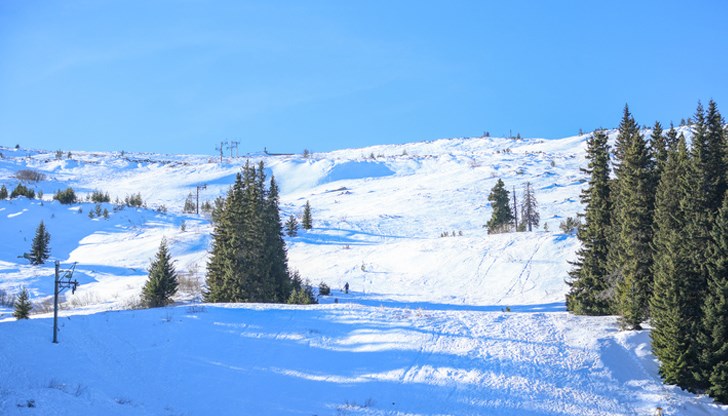 ПСС предупреждава туристите да избягват високите части на планините