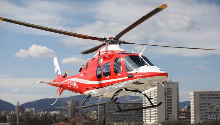 Тежкото състояние на жената от Сандански наложи използването на въздушен транспорт