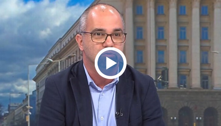 Според социолога Пеевски става все по-близък до управляващите, а Борисов не желае да скъса с ДПС