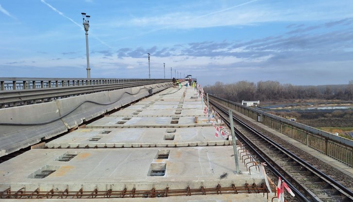 Ремонтът на Дунав мост напредва, планират временно ограничение на движението Ремонтът на Дунав мост напредва, планират временно ограничение на движението