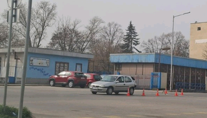 Момичетата са прегледани от лекар и са без сериозни нараняванияИнцидент