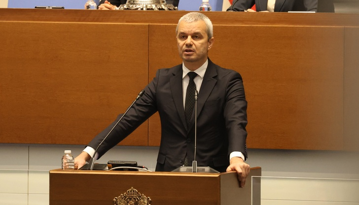 Лидерът на Възраждане обвини властите в репресия и еврофашизъм от