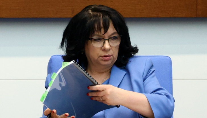 Държавният дълг ще достигне 61,7 милиарда лева през следващата годинаНародното