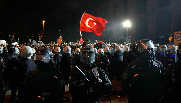 Фотограф на АФП е сред арестуваните журналисти в ИстанбулТурски съд