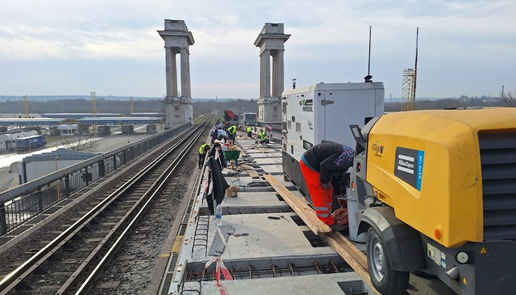 Шосейната част на моста ще бъде затворена за 36 часа