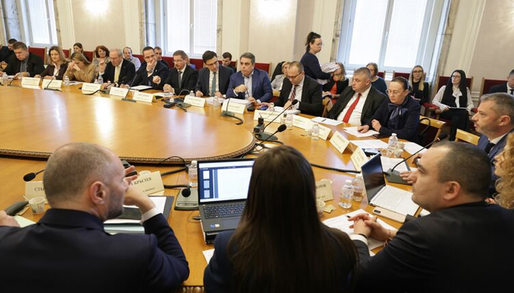 Минималната пенсия става 610 лева, а максималният осигурителен праг -