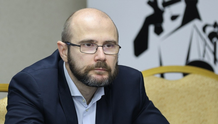 Атаката срещу Теодора Георгиева може да е заради разкрити пробойни