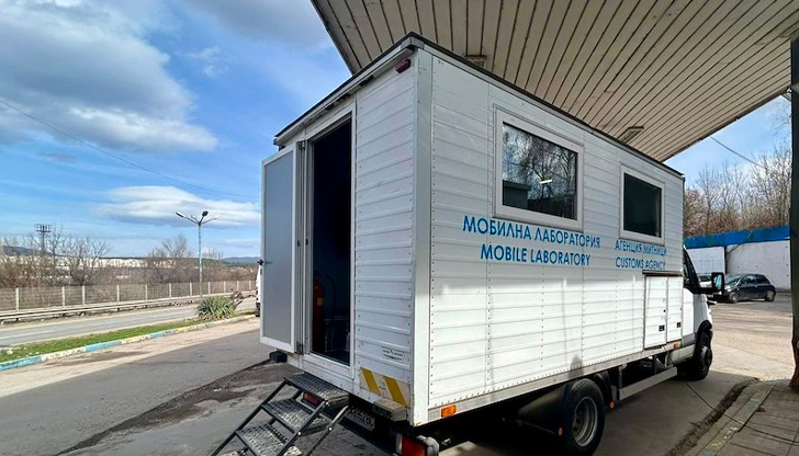 Десетки обекти в 10 области на страната попаднаха под прицела