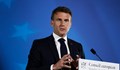 Еманюел Макрон: Намалените американски мита са "крехка пауза", Европа трябва да се защити