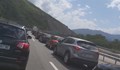 Километрично задръстване на АМ "Струма" в района на тунел "Железница"
