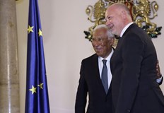 Росен Желязков води председателя на Европейския съвет в Арсенал и