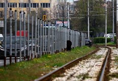 Движението пред един от големите молове е затрудненоВерижна катастрофа предизвика