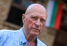 Поклонението пред актьора ще бъде в храм Света София Във вторник