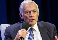 Генерал Уесли Кларк смята че руската армия се готви за