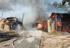 Над 70 души се борят с огнената стихия в СибирПожар