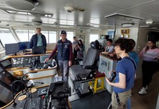 Учениците се запознаха с хидрографските технологии по време на кампанията