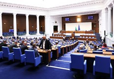 Възраждане Величие и МЕЧ внесоха вота но шансовете за успех