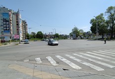 Пътни полицаи регулират движението между булевардите Цар Освободител и Христо