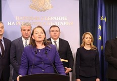 Трите партии остават непоколебими в приоритетите си за присъединяване към