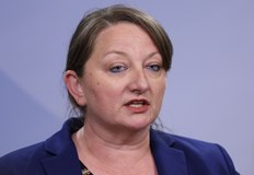 Пенсионната вноска не може да остане в сегашния размер смята