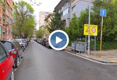 Дръвчета вързани за хидранти финалните щрихи на ремонта в