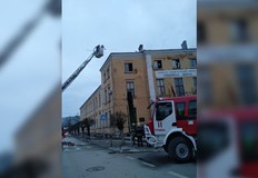 Децата от общежитието са евакуирани властите осигуряват временен подслонДве трети
