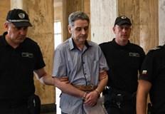 Съдът събира нови доказателства въпреки предходни пледоарии прокуратурата променя детайли