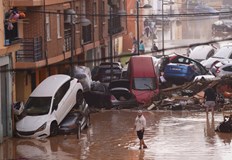 Климатичните контрасти рисуват мрачно бъдещеЕвропа стана свидетел на исторически наводнения