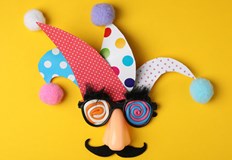 Историята на празника през вековете и континентитеДнес 1 април 2025