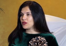 Стилист обяснява на дамите как да създадат капсула гардеробКонцепцията за капсула гардероб