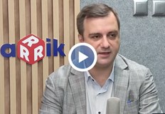 Младите предпочитат алтернативни форми на гражданска активност пред партийното членствоНаблюдава