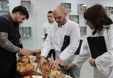 Бъдещи готвачи от ПГ по туризъм Иван П Павлов показаха