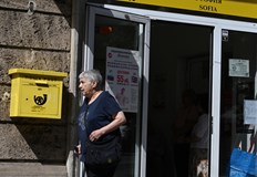 Всички пенсионери с доход до 638 лева получават празнична добавкаНационалният