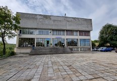 Легендарният физик ще говори за връзката между машините и човешката