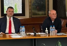 Очаква се масово преминаване на депутати към лагера на ПеевскиЗадълбочава