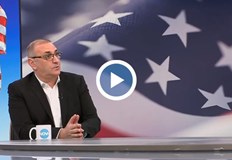 Този призив идва на фона на търговска война между САЩ