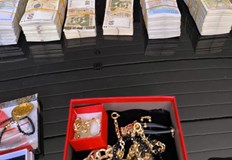 Седем души са задържани при специализирана полицейска операция в четири